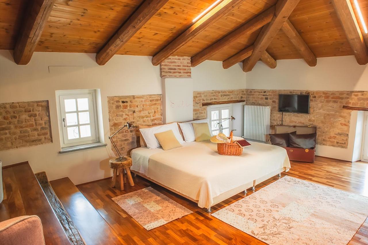 Il Giardino Sul Tetto B&B Guarene Dış mekan fotoğraf